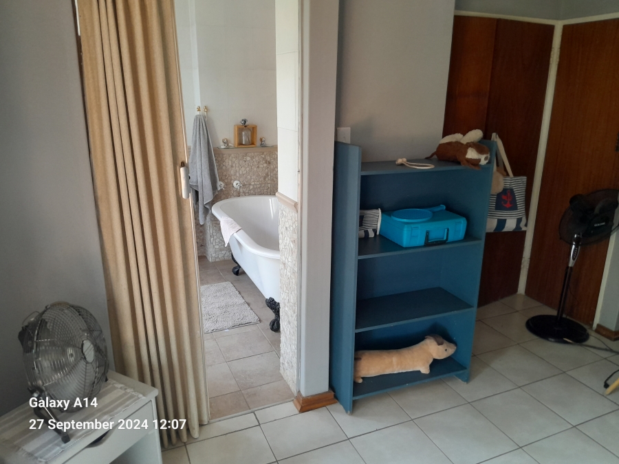 4 Bedroom Property for Sale in Waterval S H North West